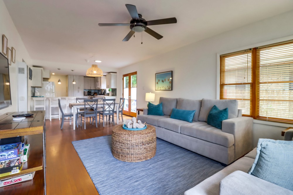 Virtual tour photo 10 of 41 for 838 Isthmus Ct