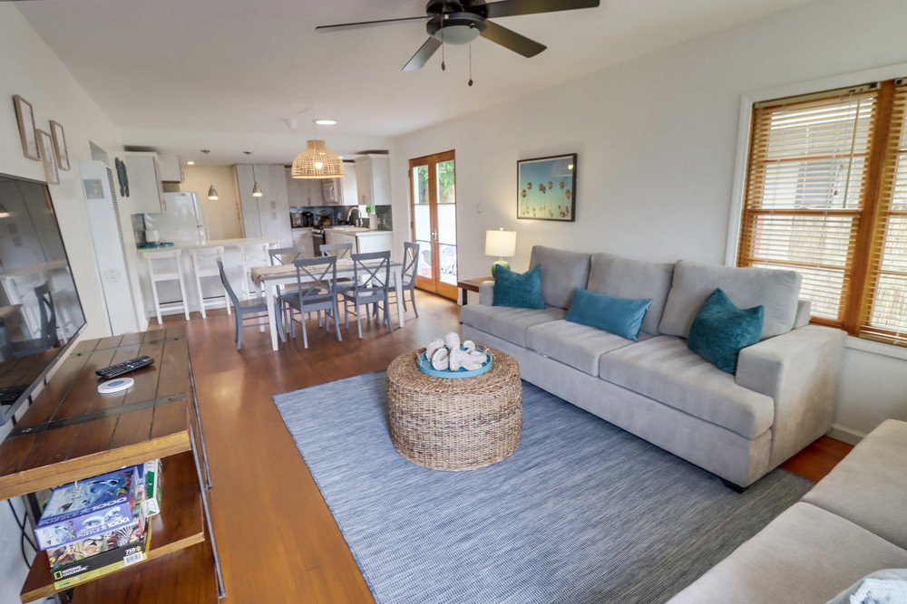 Virtual tour photo 11 of 41 for 838 Isthmus Ct