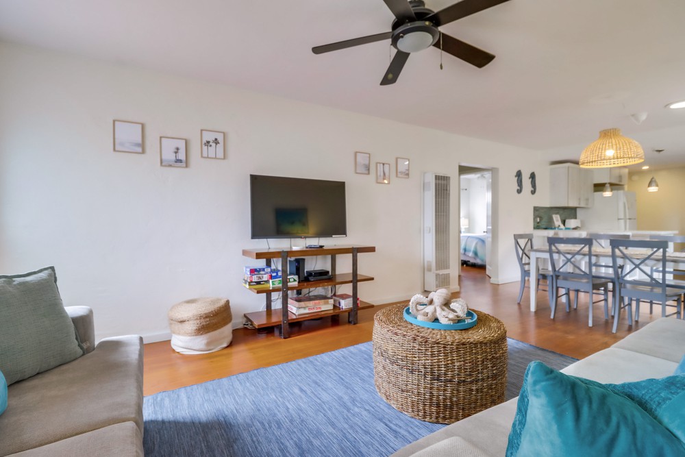Virtual tour photo 12 of 41 for 838 Isthmus Ct