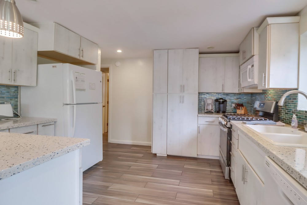 Virtual tour photo 16 of 41 for 838 Isthmus Ct