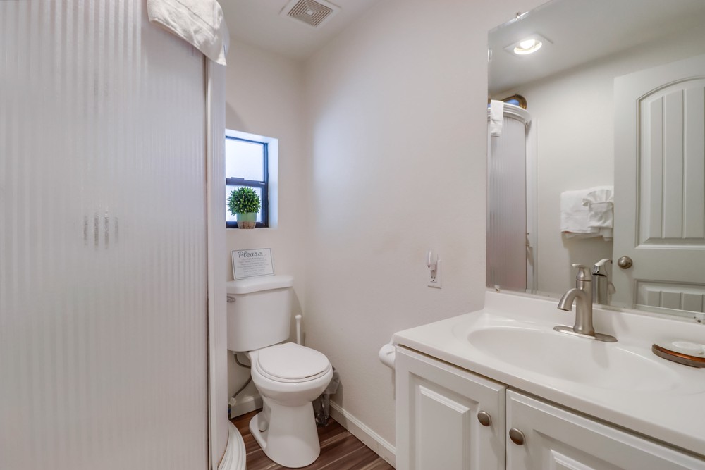 Virtual tour photo 30 of 41 for 838 Isthmus Ct