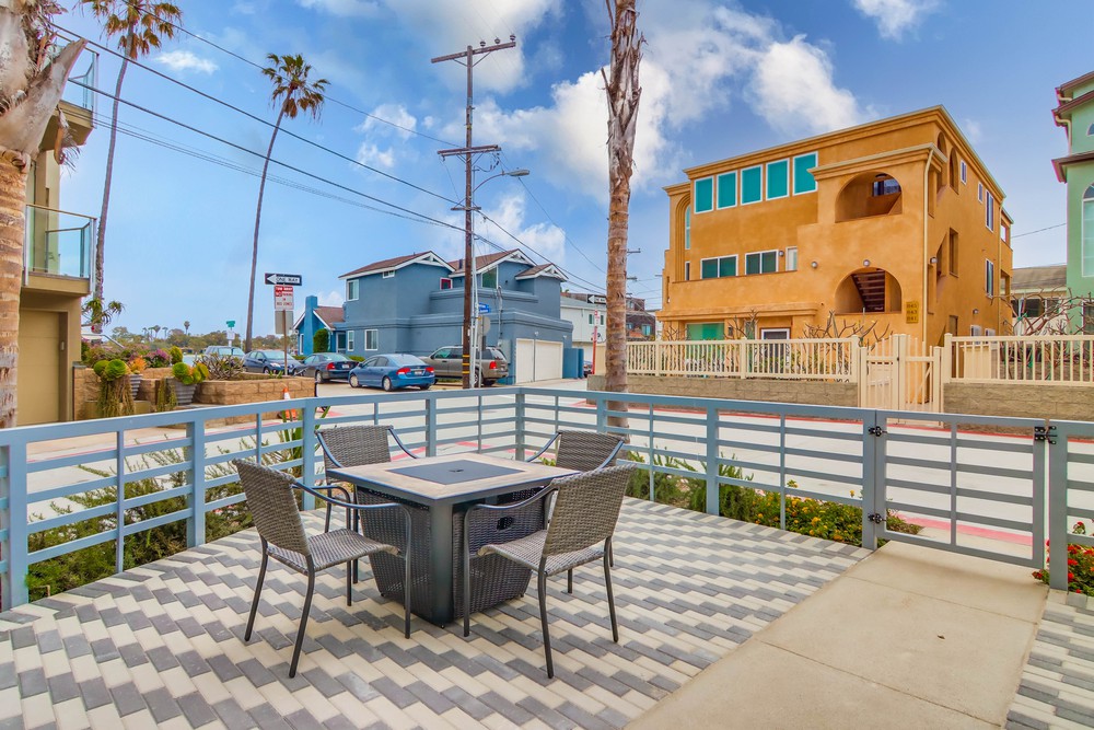 Virtual tour photo 9 of 61 for 838 Santa Barbara Pl