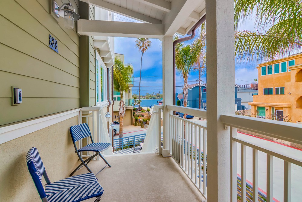 Virtual tour photo 12 of 61 for 838 Santa Barbara Pl