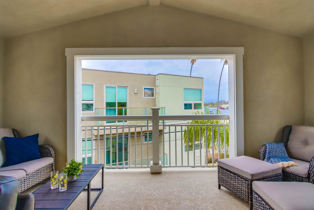 Virtual tour photo 33 of 61 for 838 Santa Barbara Pl