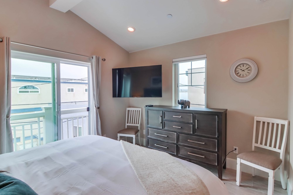 Virtual tour photo 42 of 61 for 838 Santa Barbara Pl