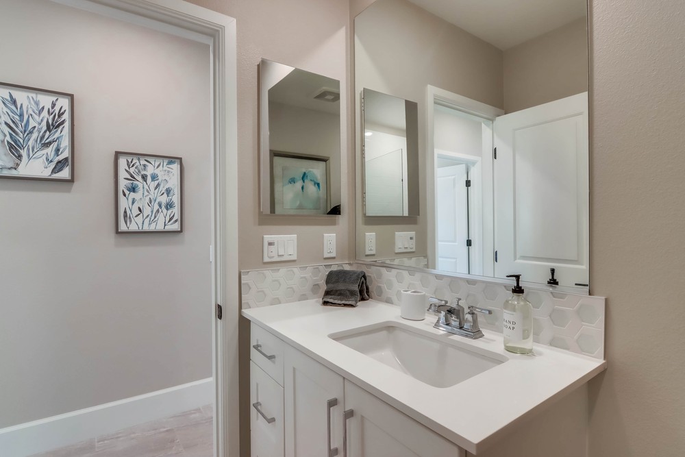 Virtual tour photo 59 of 61 for 838 Santa Barbara Pl