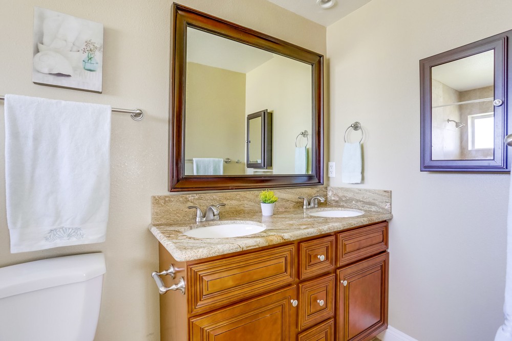 Virtual tour photo 25 of 40 for 8385 Lake Adlon Dr