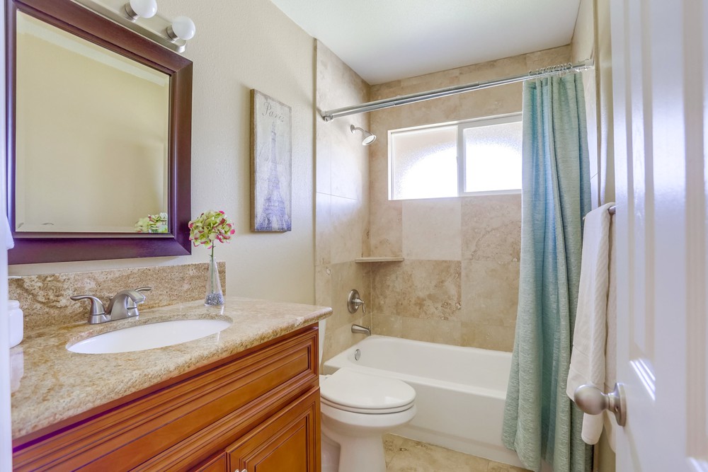 Virtual tour photo 33 of 40 for 8385 Lake Adlon Dr