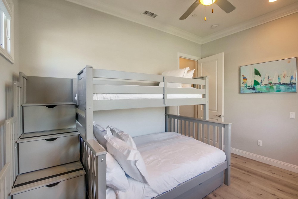 Virtual tour photo 54 of 64 for 839 Reed Ave
