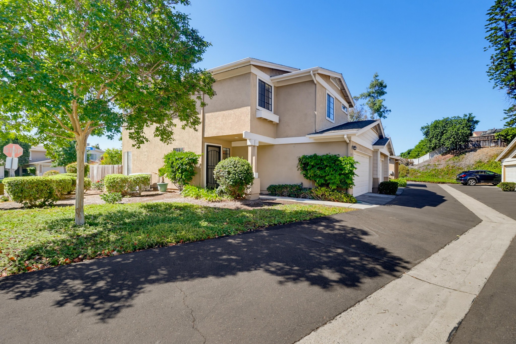 Virtual tour photo 1 of 49 for 8391 Suntree Pl