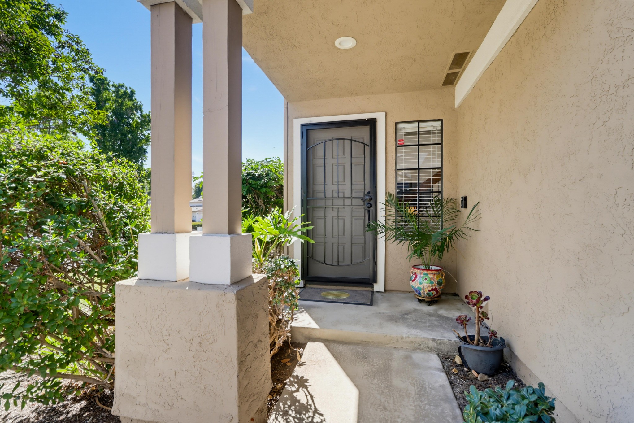 Virtual tour photo 4 of 49 for 8391 Suntree Pl