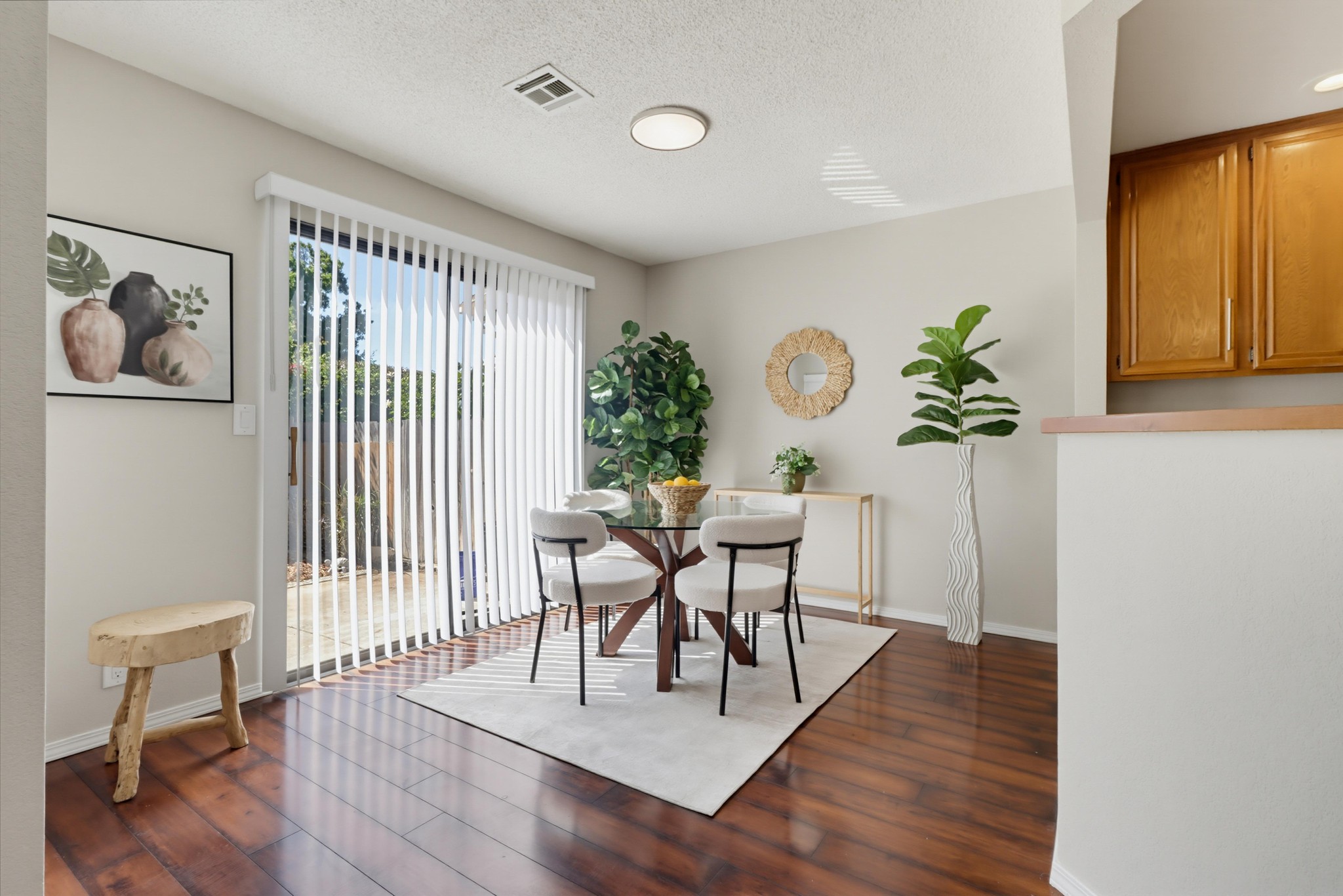 Virtual tour photo 12 of 49 for 8391 Suntree Pl