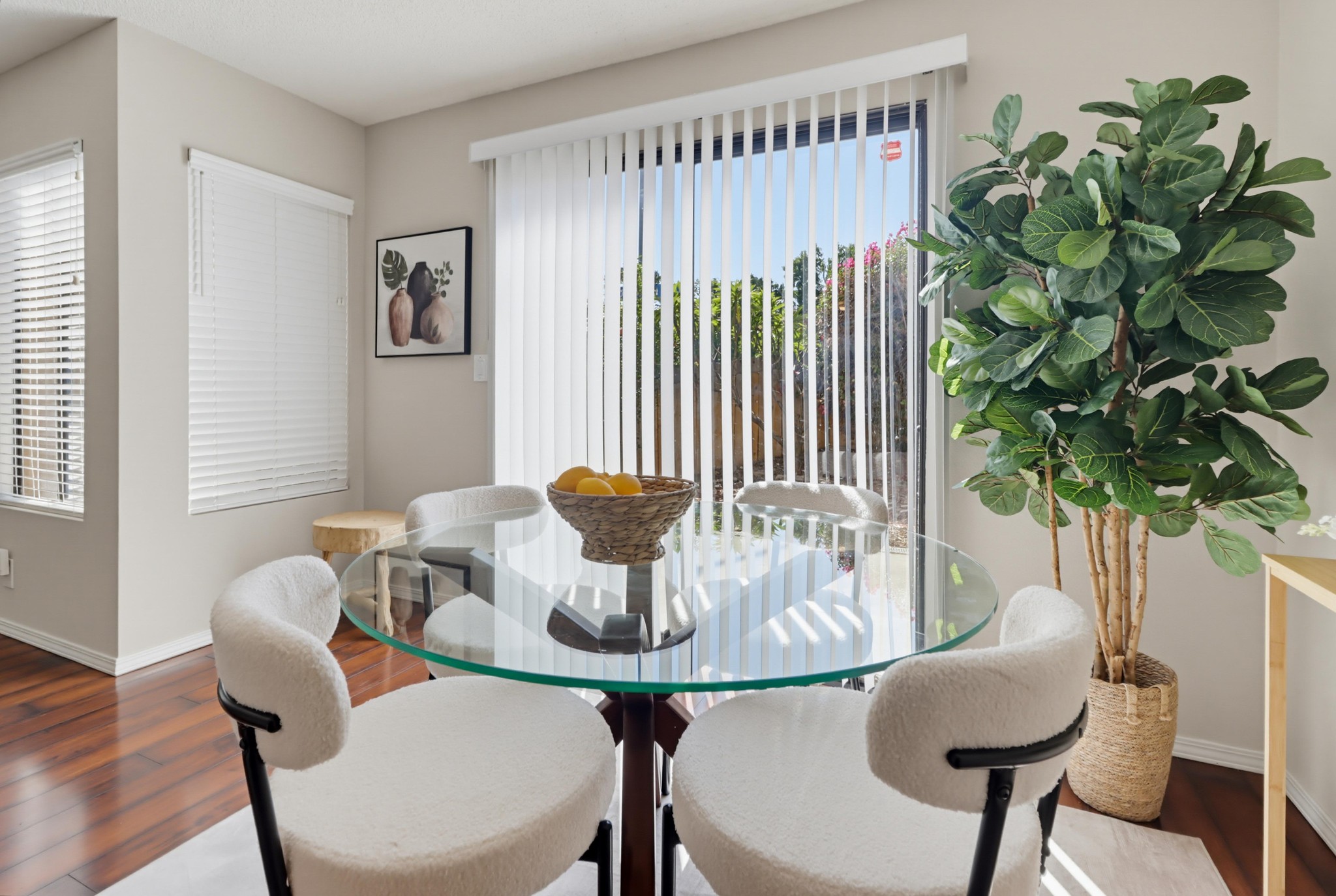 Virtual tour photo 14 of 49 for 8391 Suntree Pl