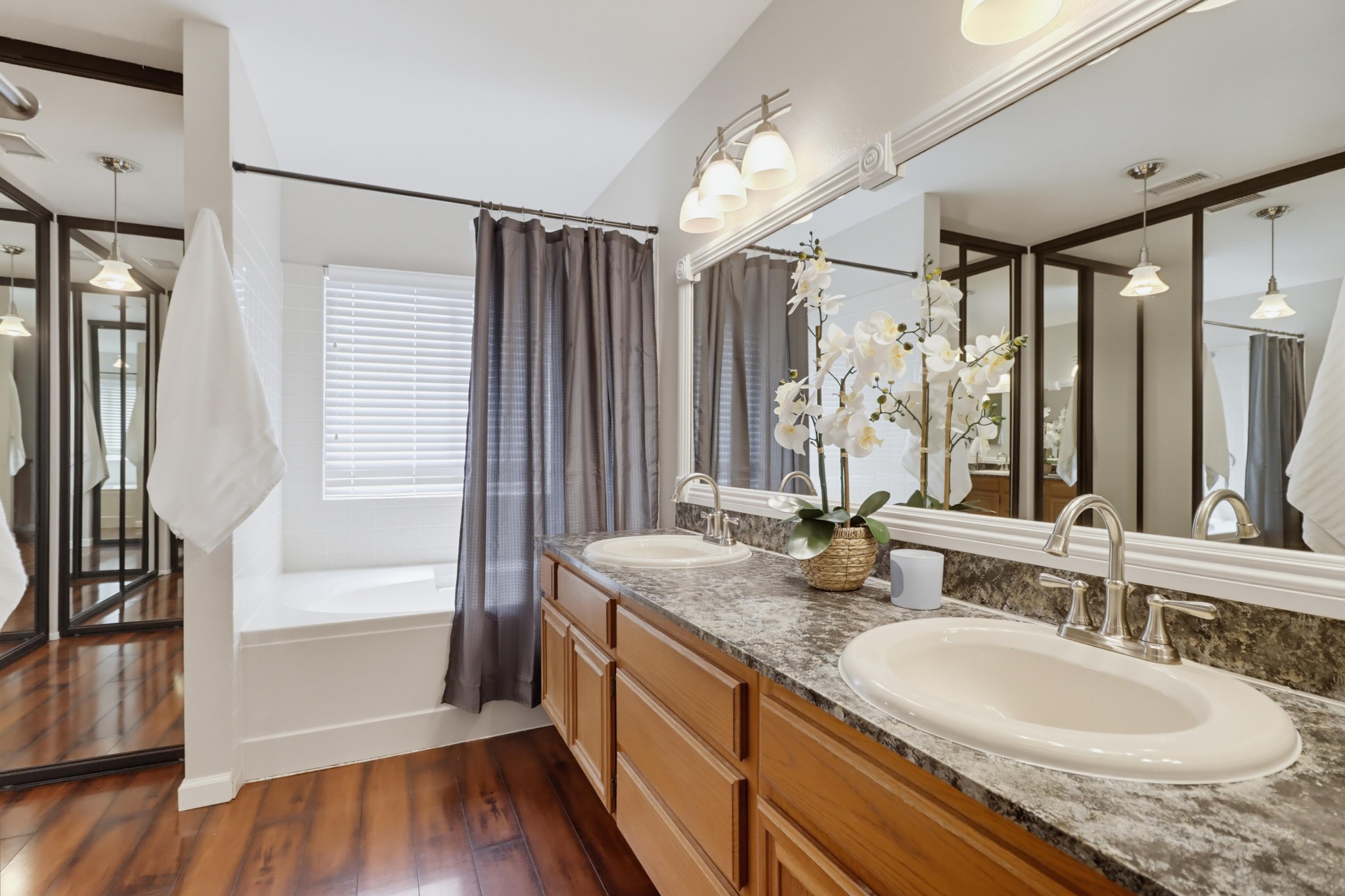 Virtual tour photo 30 of 49 for 8391 Suntree Pl