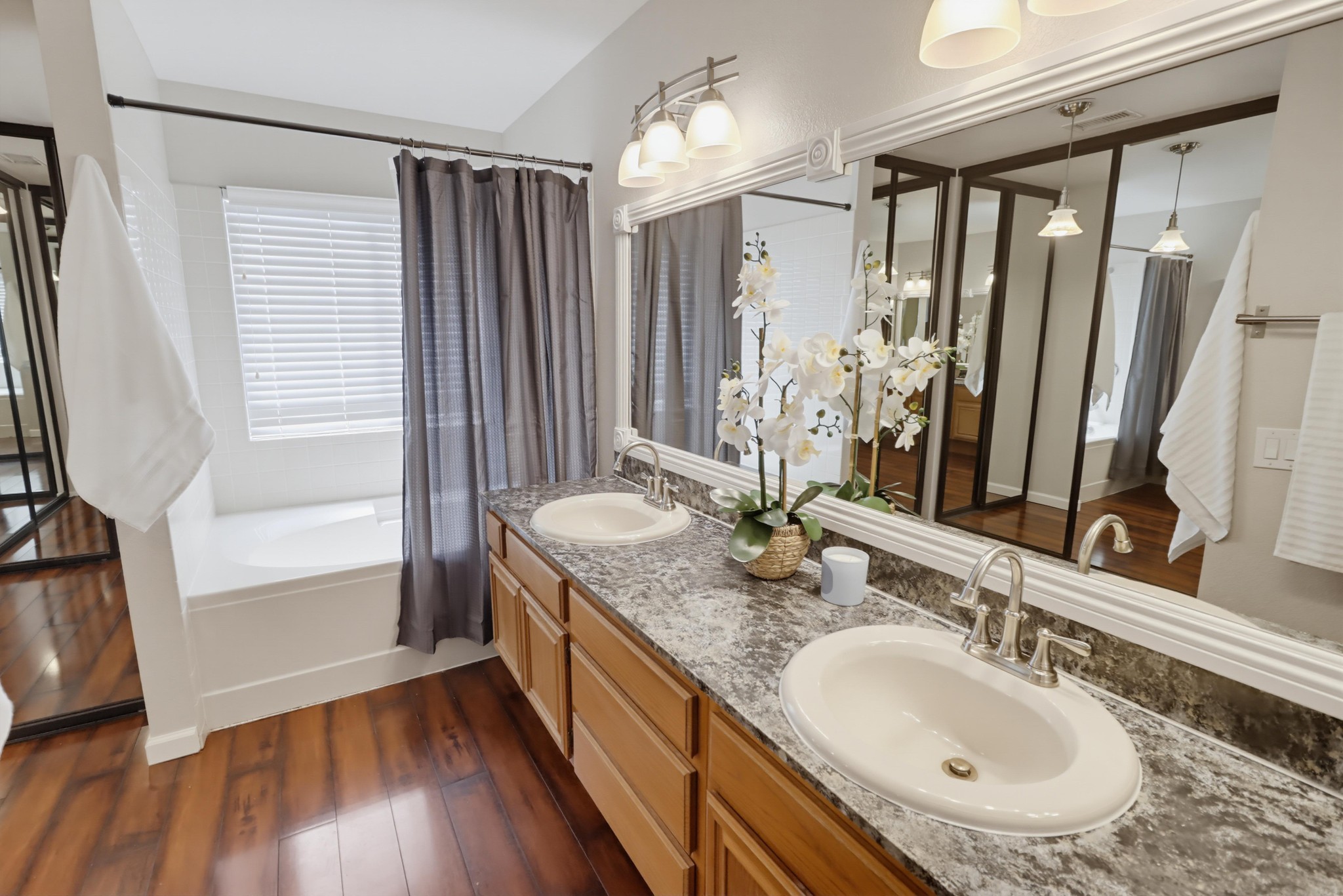 Virtual tour photo 31 of 49 for 8391 Suntree Pl