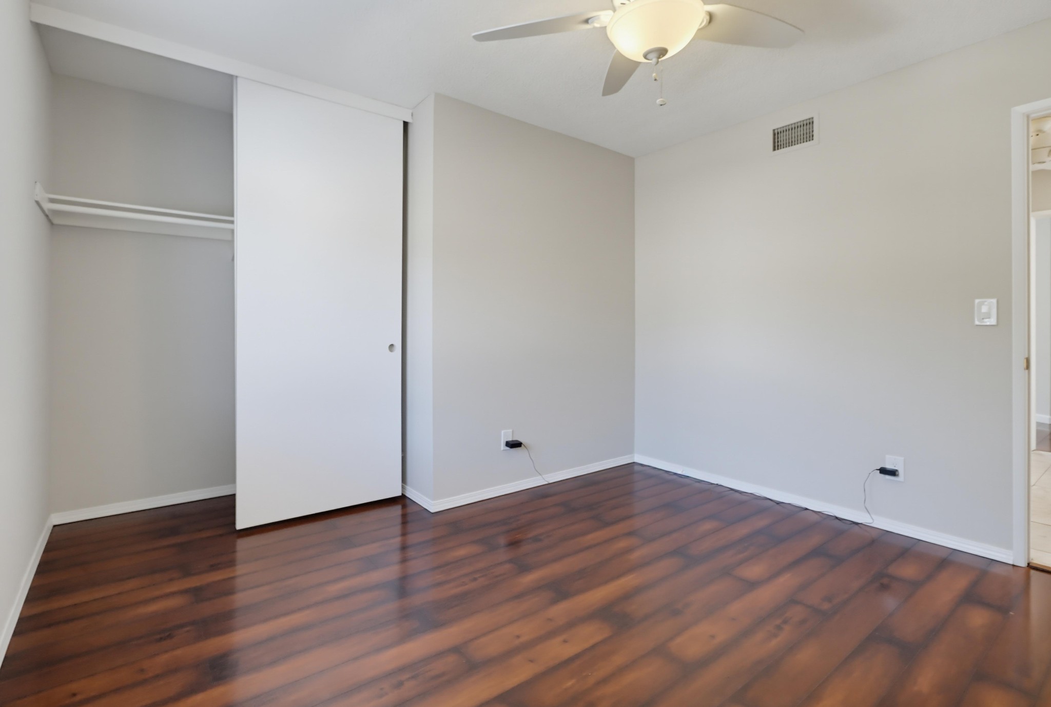 Virtual tour photo 36 of 49 for 8391 Suntree Pl