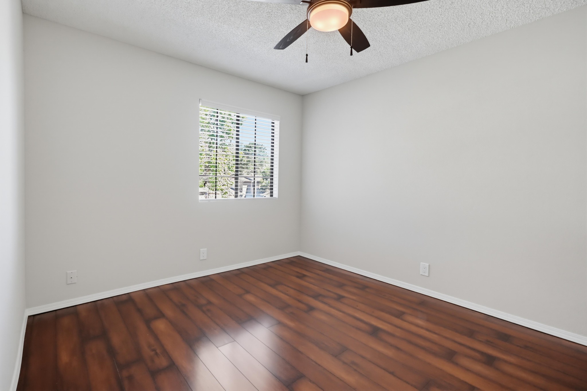 Virtual tour photo 38 of 49 for 8391 Suntree Pl