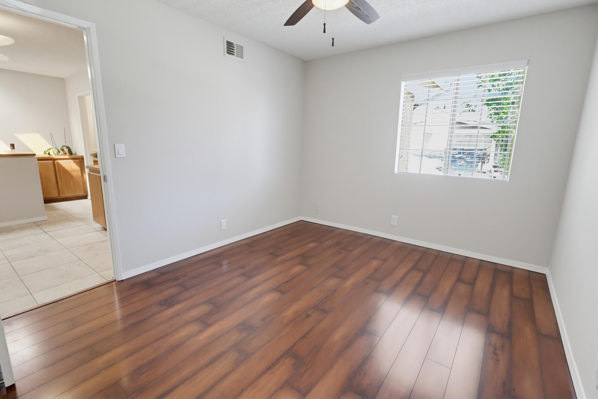 Virtual tour photo 39 of 49 for 8391 Suntree Pl