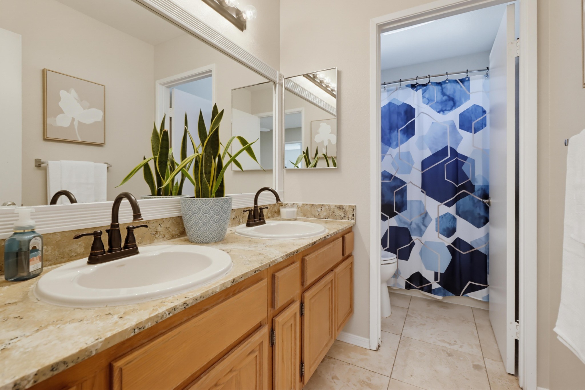 Virtual tour photo 41 of 49 for 8391 Suntree Pl