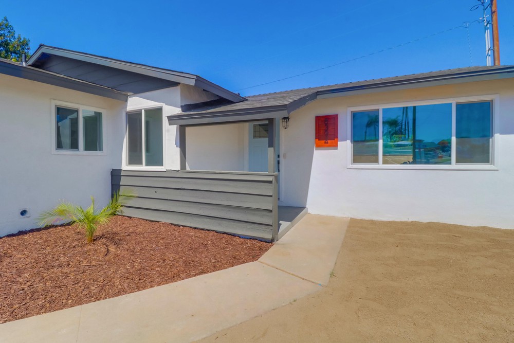 Virtual tour photo 8 of 47 for 8394 Blue Lake Dr