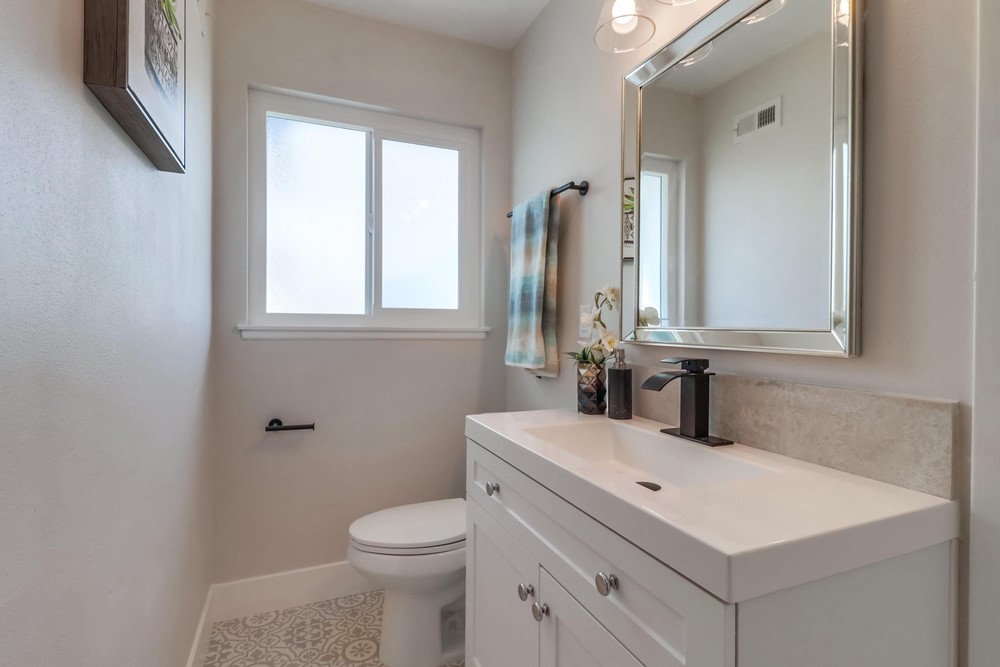 Virtual tour photo 22 of 47 for 8394 Blue Lake Dr