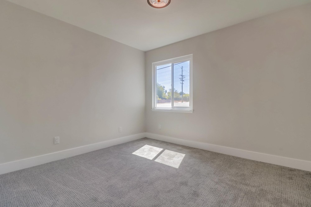 Virtual tour photo 32 of 47 for 8394 Blue Lake Dr