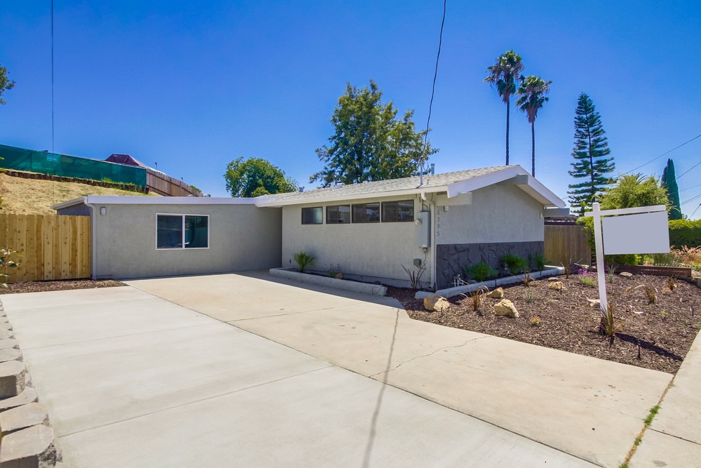 Virtual tour photo 1 of 38 for 8395 Hudson Dr