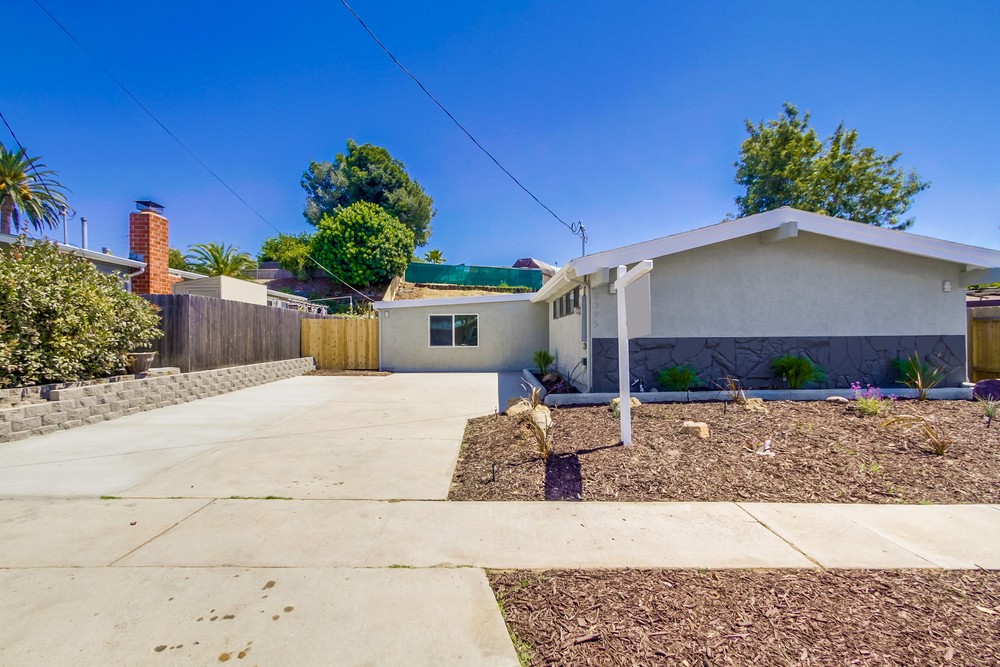 Virtual tour photo 3 of 38 for 8395 Hudson Dr