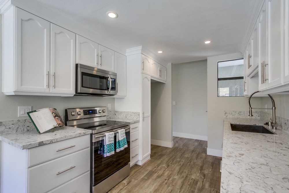 Virtual tour photo 14 of 38 for 8395 Hudson Dr