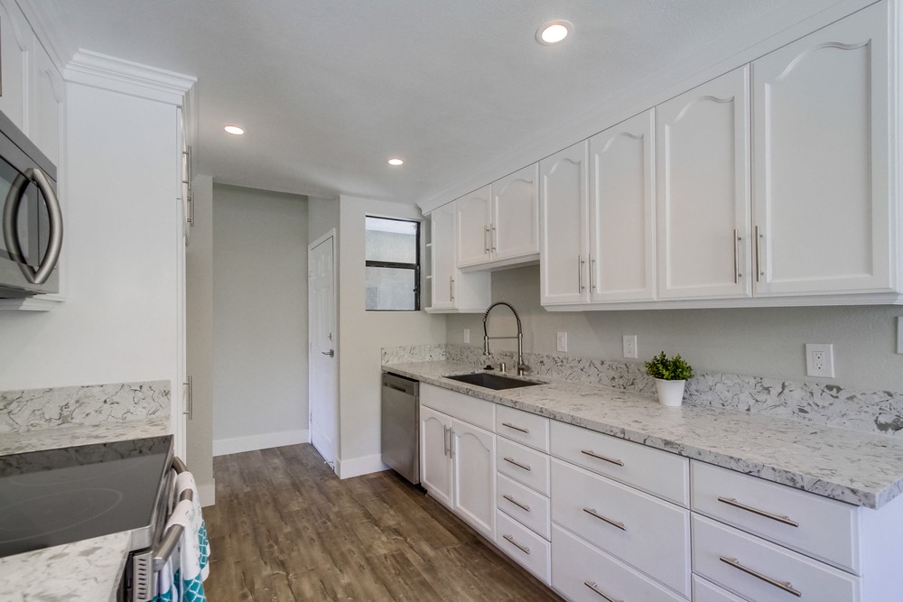 Virtual tour photo 15 of 38 for 8395 Hudson Dr