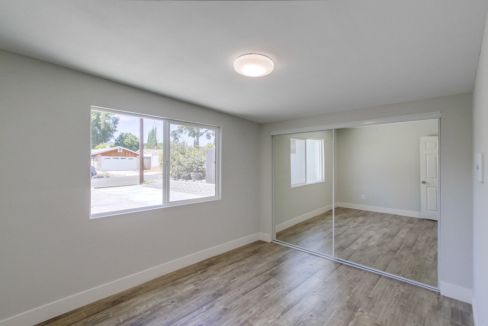 Virtual tour photo 25 of 38 for 8395 Hudson Dr