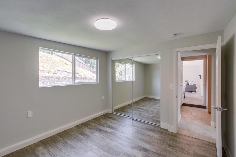 Virtual tour photo 28 of 38 for 8395 Hudson Dr