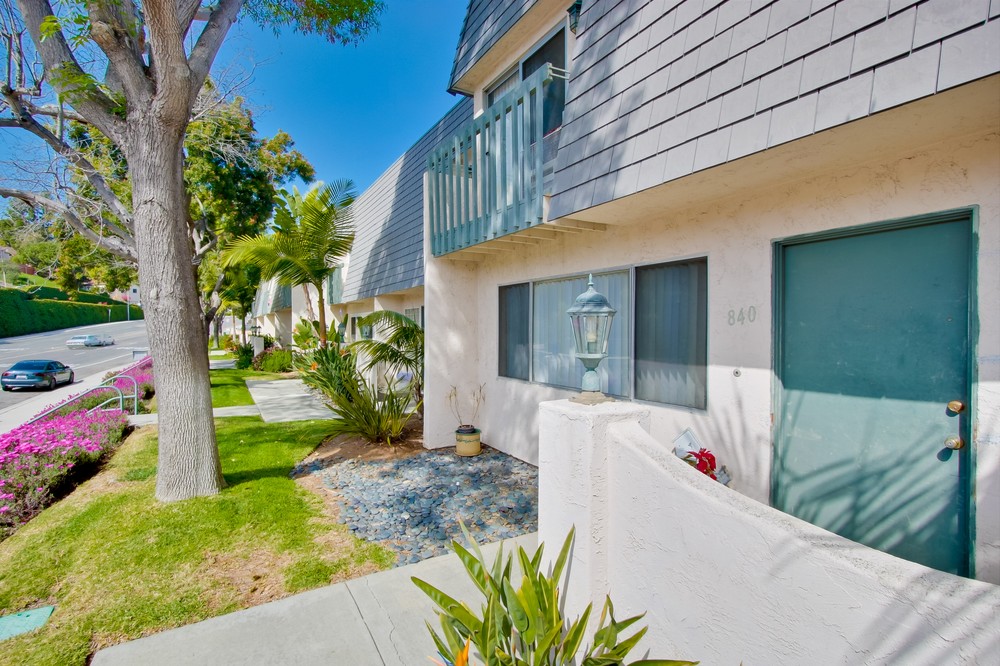 Virtual tour photo 5 of 25 for 840 Stevens Ave