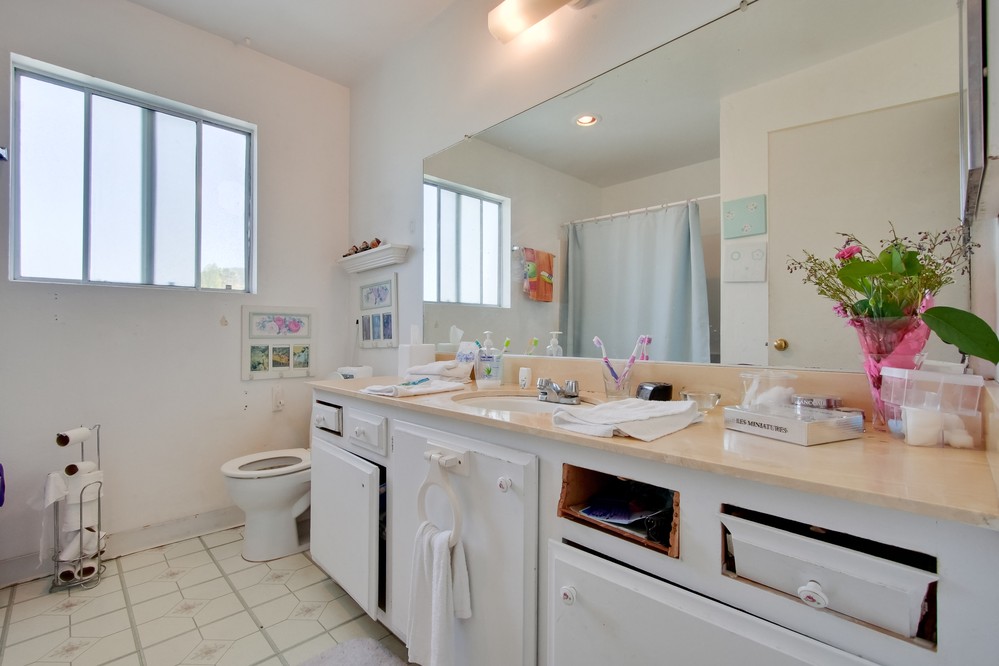 Virtual tour photo 19 of 25 for 840 Stevens Ave