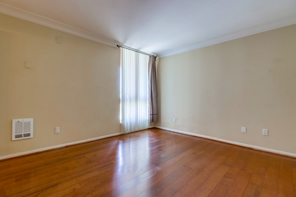 Virtual tour photo 20 of 32 for 840 Turquoise St #108