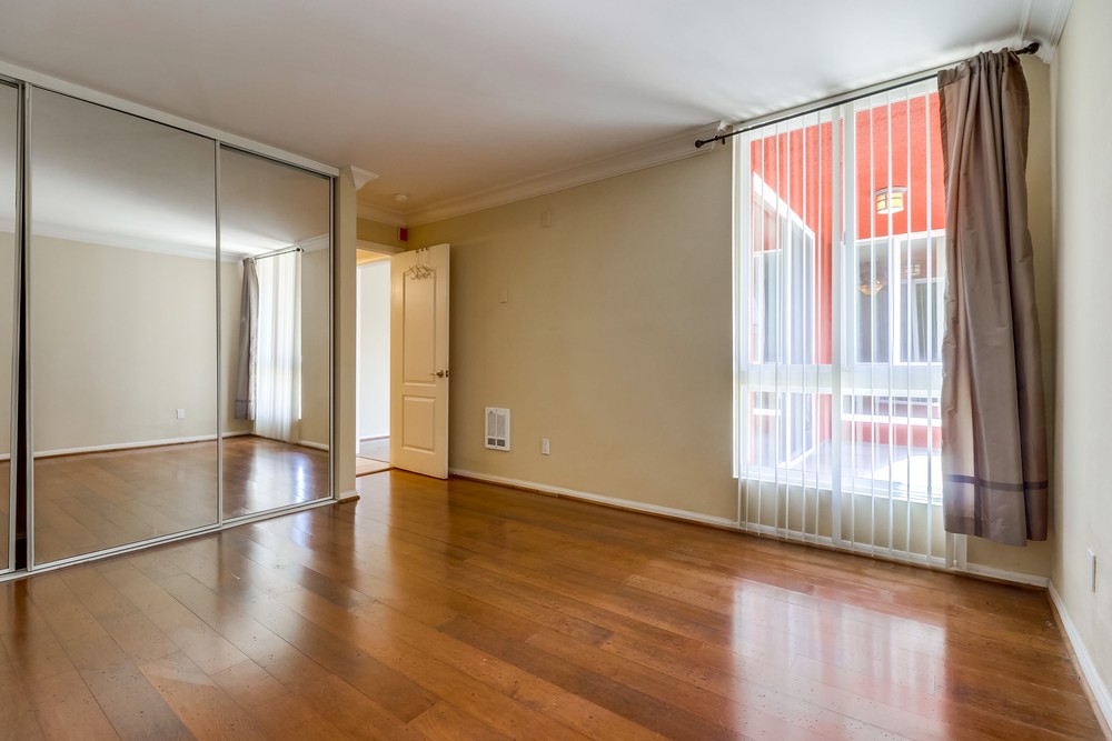Virtual tour photo 21 of 32 for 840 Turquoise St #108