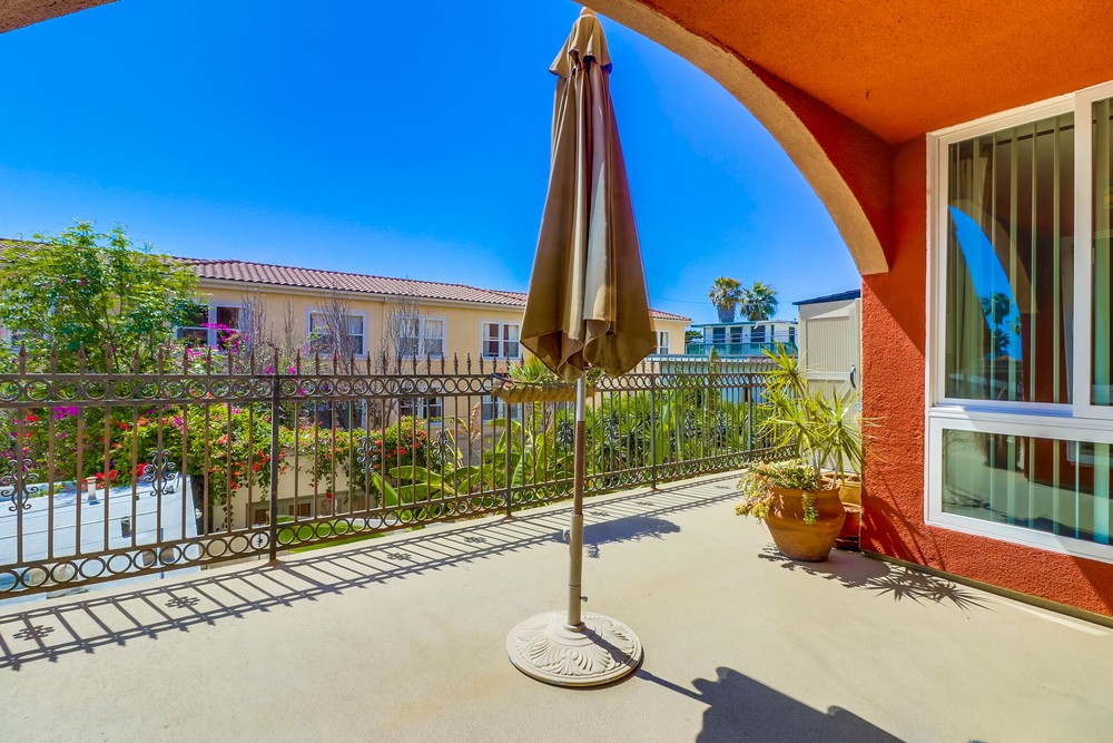 Virtual tour photo 29 of 32 for 840 Turquoise St #108