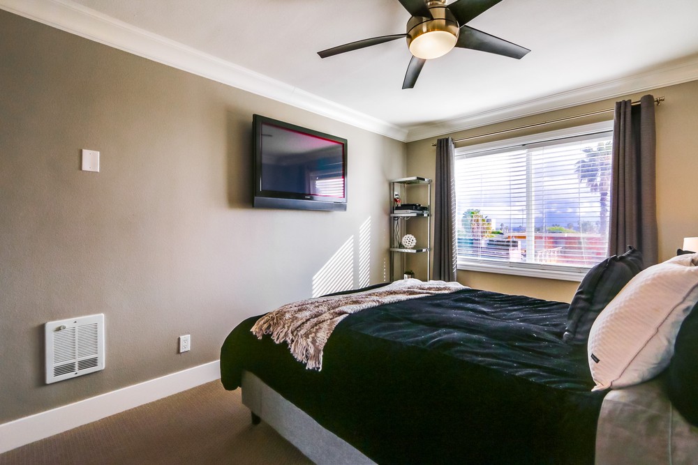 Virtual tour photo 33 of 39 for 840 Turquoise St #204