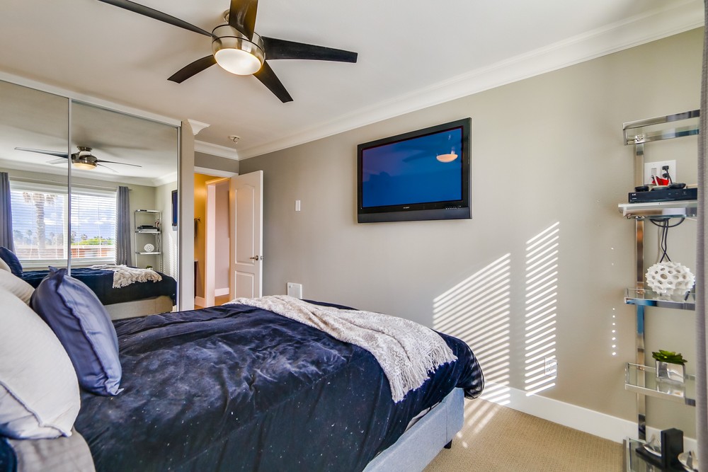 Virtual tour photo 35 of 39 for 840 Turquoise St #204