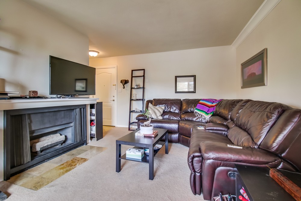 Virtual tour photo 5 of 22 for 840 Turquoise St #215