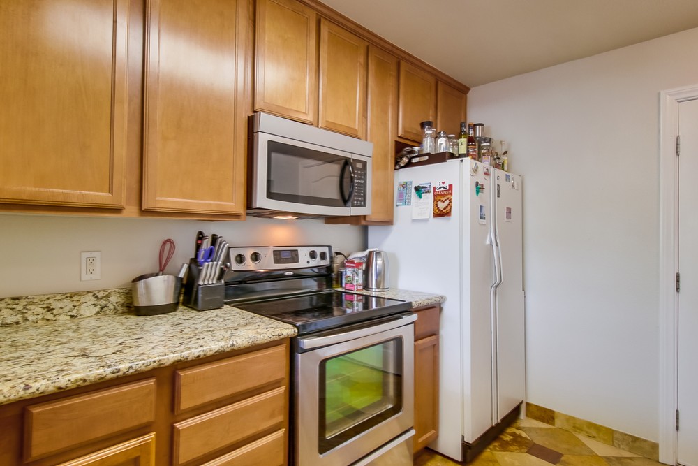 Virtual tour photo 10 of 22 for 840 Turquoise St #215