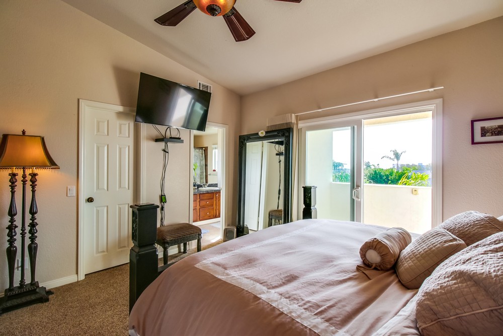 Virtual tour photo 14 of 22 for 840 Turquoise St #215