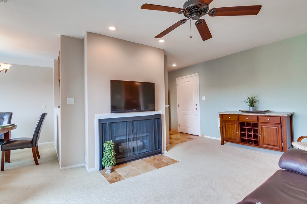 Virtual tour photo 9 of 33 for 840 Turquoise St UNIT 305
