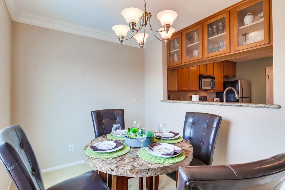 Virtual tour photo 13 of 33 for 840 Turquoise St UNIT 305