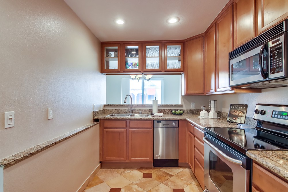 Virtual tour photo 17 of 33 for 840 Turquoise St UNIT 305