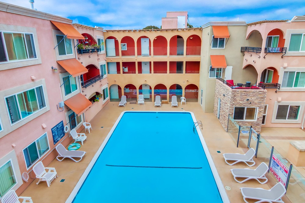 Virtual tour photo 32 of 33 for 840 Turquoise St UNIT 305