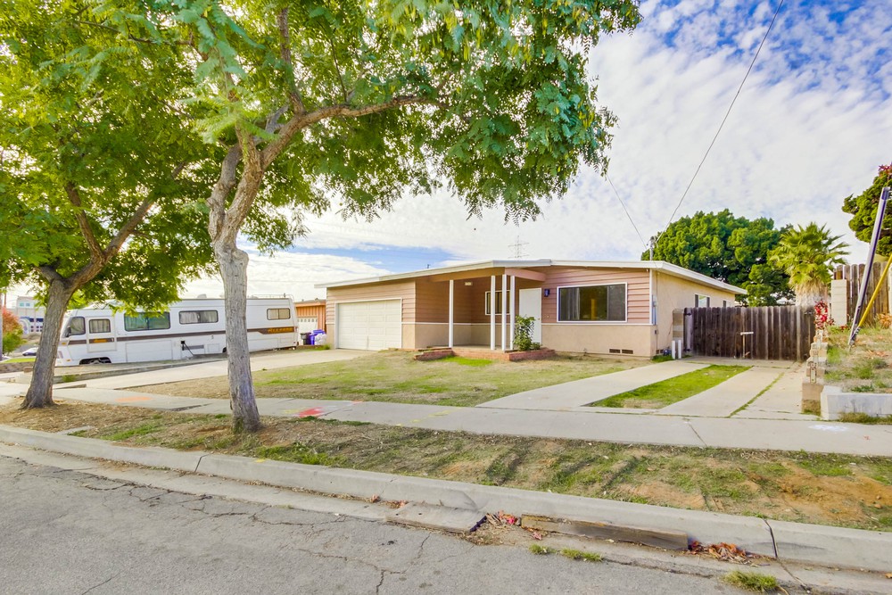 Virtual tour photo 1 of 41 for 8404 Onalaska Ave