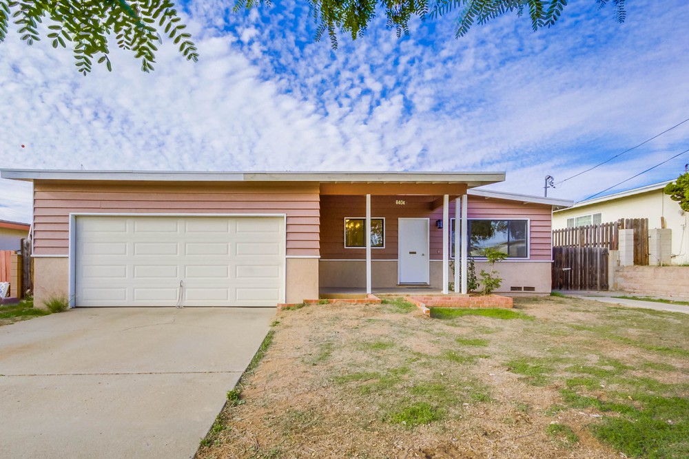 Virtual tour photo 4 of 41 for 8404 Onalaska Ave