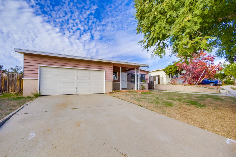 Virtual tour photo 5 of 41 for 8404 Onalaska Ave