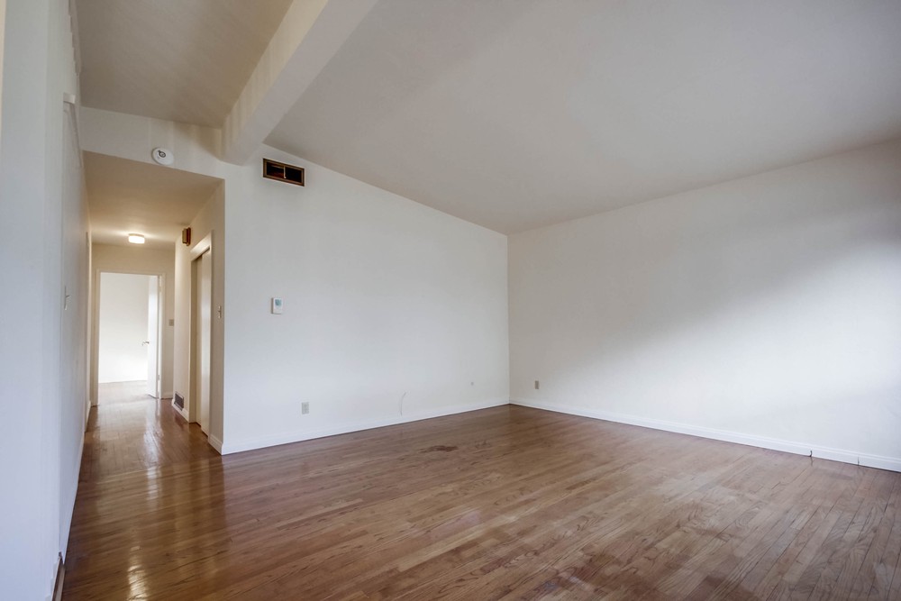 Virtual tour photo 8 of 41 for 8404 Onalaska Ave